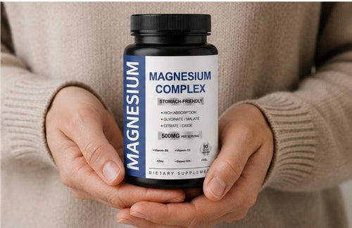 PureMg Complexe de Magnésium — dans les mains